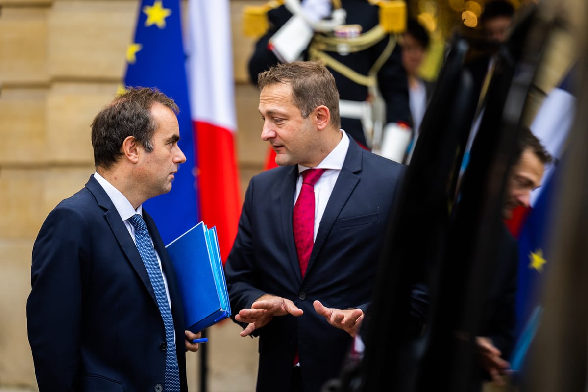 A la izquierda, el presidente del Gobierno francés, Sébastien Lecornu. Foto: Sébastien Lecornu (X)