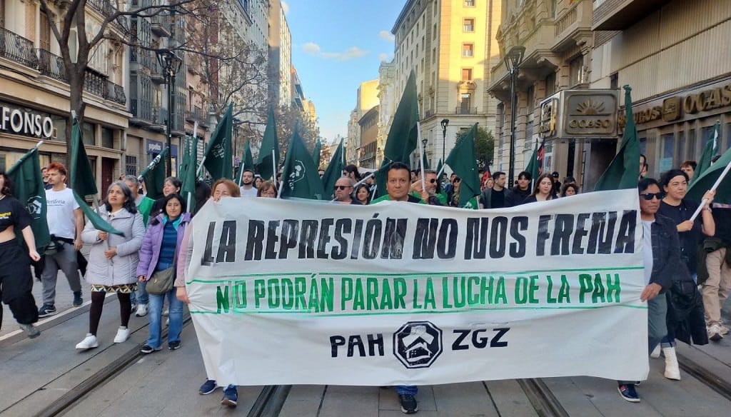 Imagen de archivo de una protesta de la PAH en Zaragoza. Foto: AraInfo