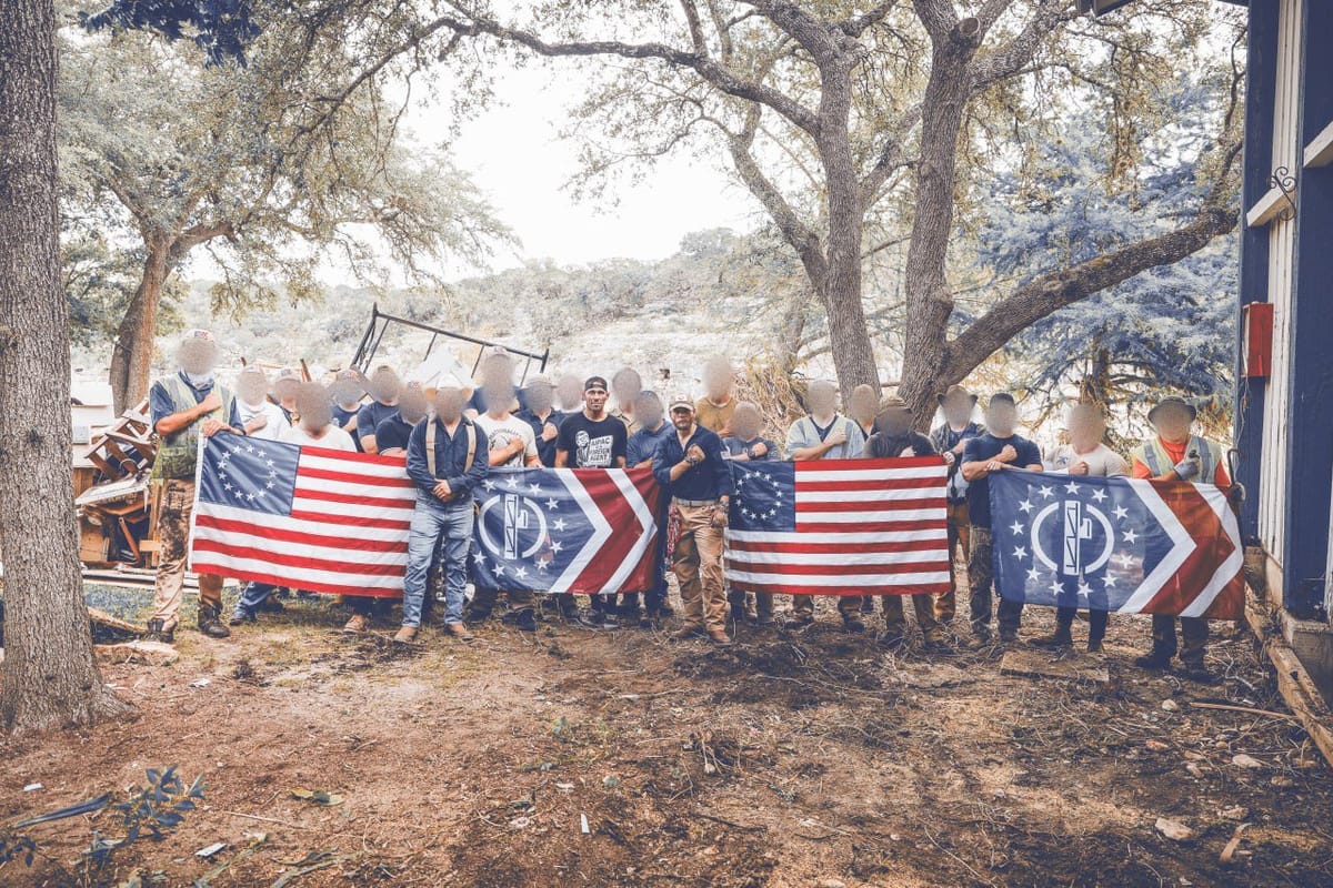 Destapan cuatro empresas vinculadas al grupo neonazi 'Patriot Front' en Texas