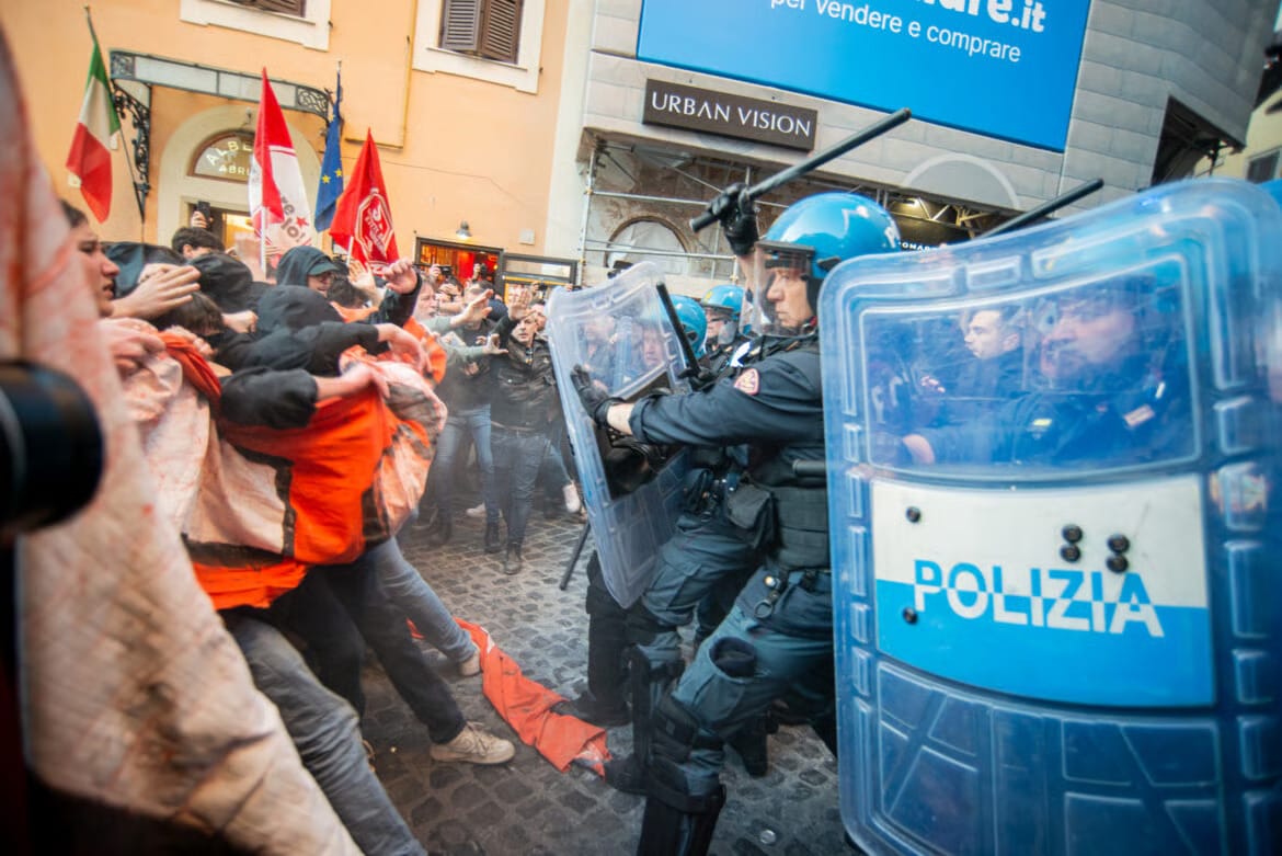 Manifestación contra el decreto de "seguridad". Foto: LaPresse
