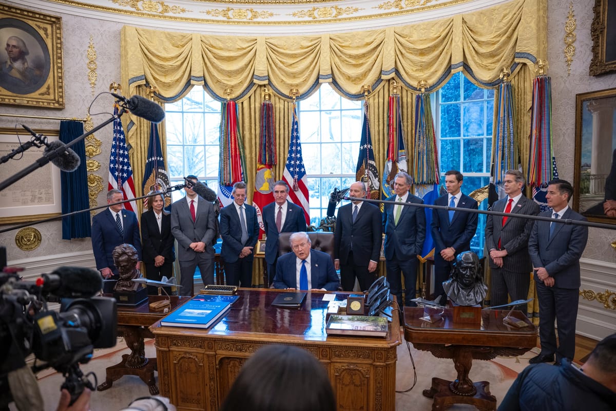 Imagen de archivo de Donald Trump en el Despacho Oval. Foto: The White House