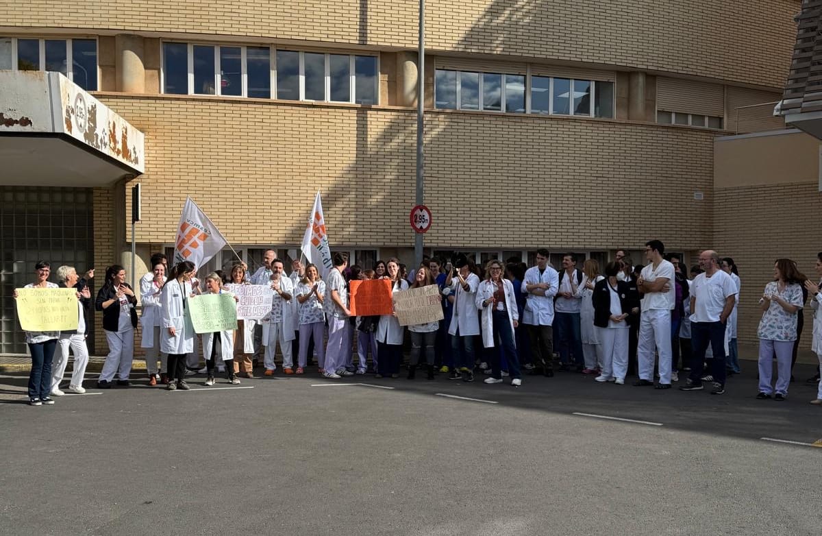 Imagen de archivo de una movilización sindical de médicos en Castelló. Foto: @CESM_CV (X)