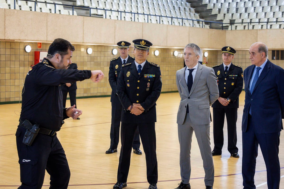 Imagen de archivo del ministro del Interior, Fernando Grande Marlaska, en el IV curso de Técnicas de Autoprotección e Intervención Policial. Foto: @interiorgob (X)