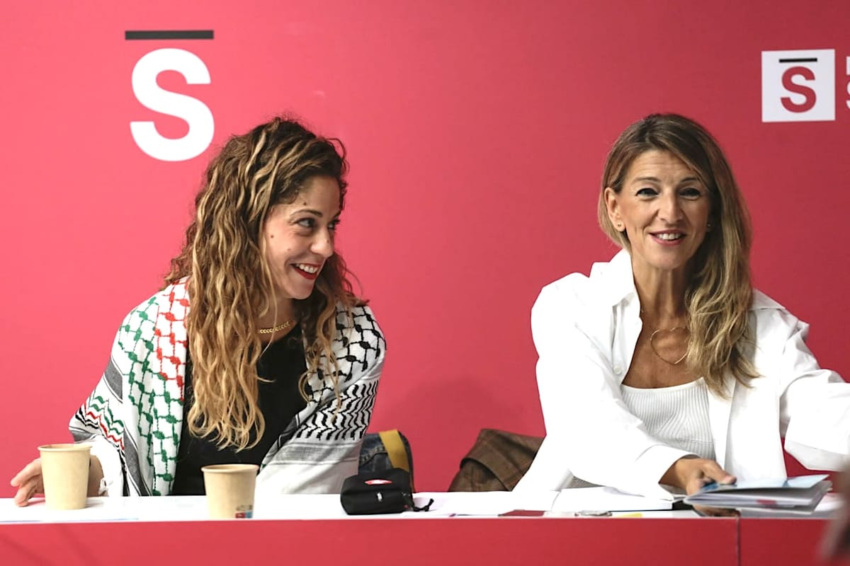 Imagen de archivo de Lara Hernández y Yolanda Díaz. Foto: vía movimientosumar.es