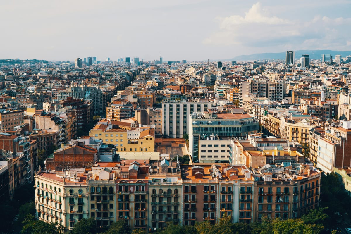Vista panorámica de Barcelona (Catalunya). Foto: Erwan Hesry/Unsplash
