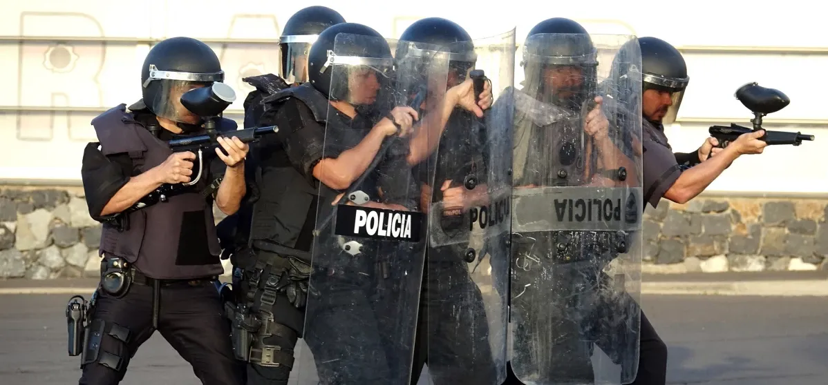 Santa Cruz de Tenerife recupera los “agentes de negro”