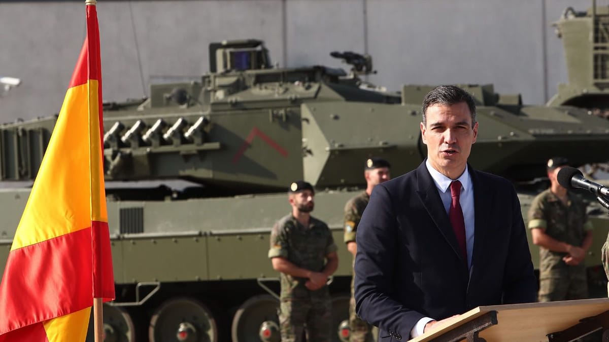 Imagen de archivo de Pedro Sánchez en un acto del Ejército español. Foto: Moncloa