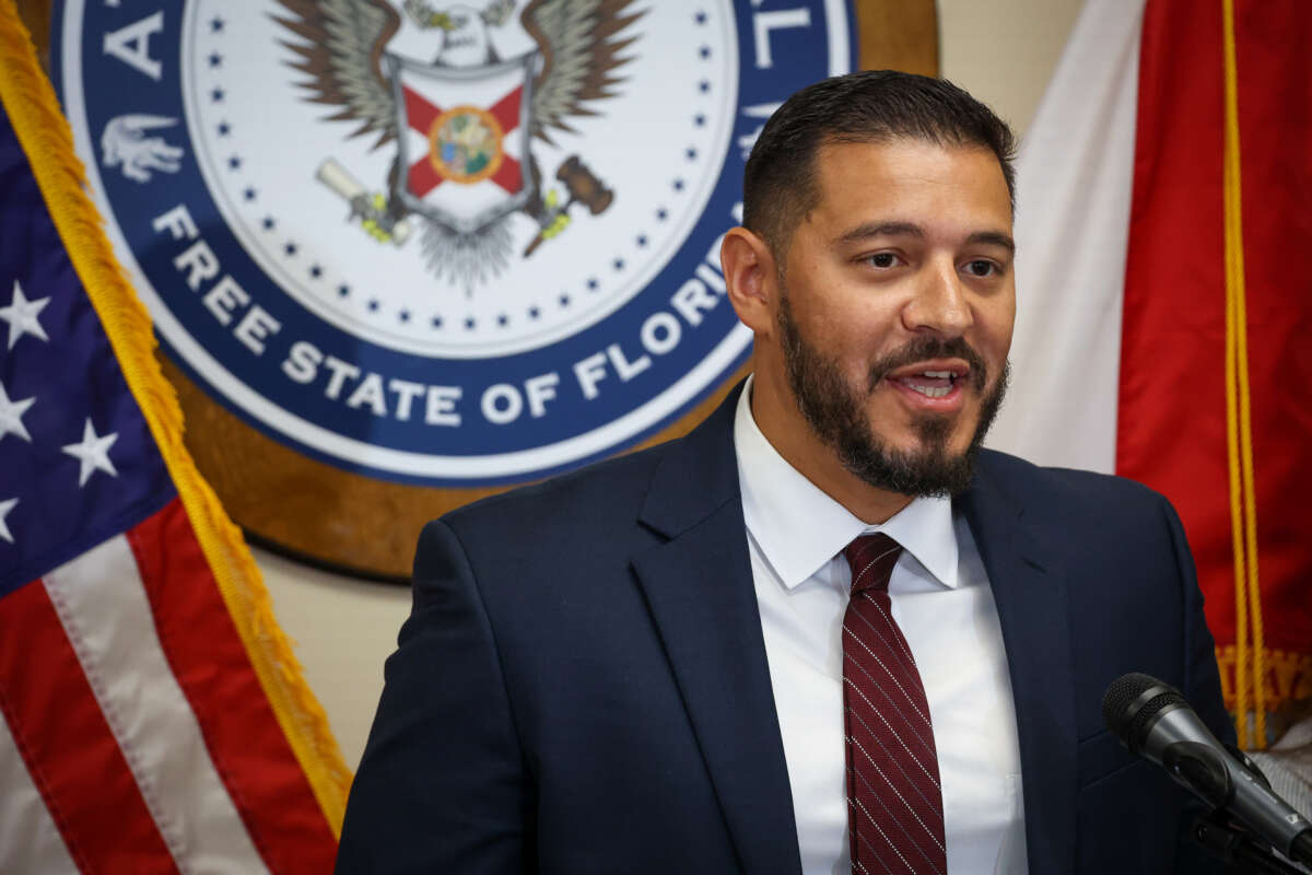 El comisionado del Departamento de Educación de Florida, Anastasios Kamoutsas. Foto: Rich Pope / Orlando Sentinel / Tribune News Service vía Getty Images