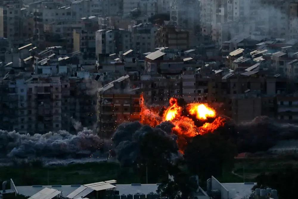 Bombardeo israelí en Beirut. Foto: AFP via Getty Images