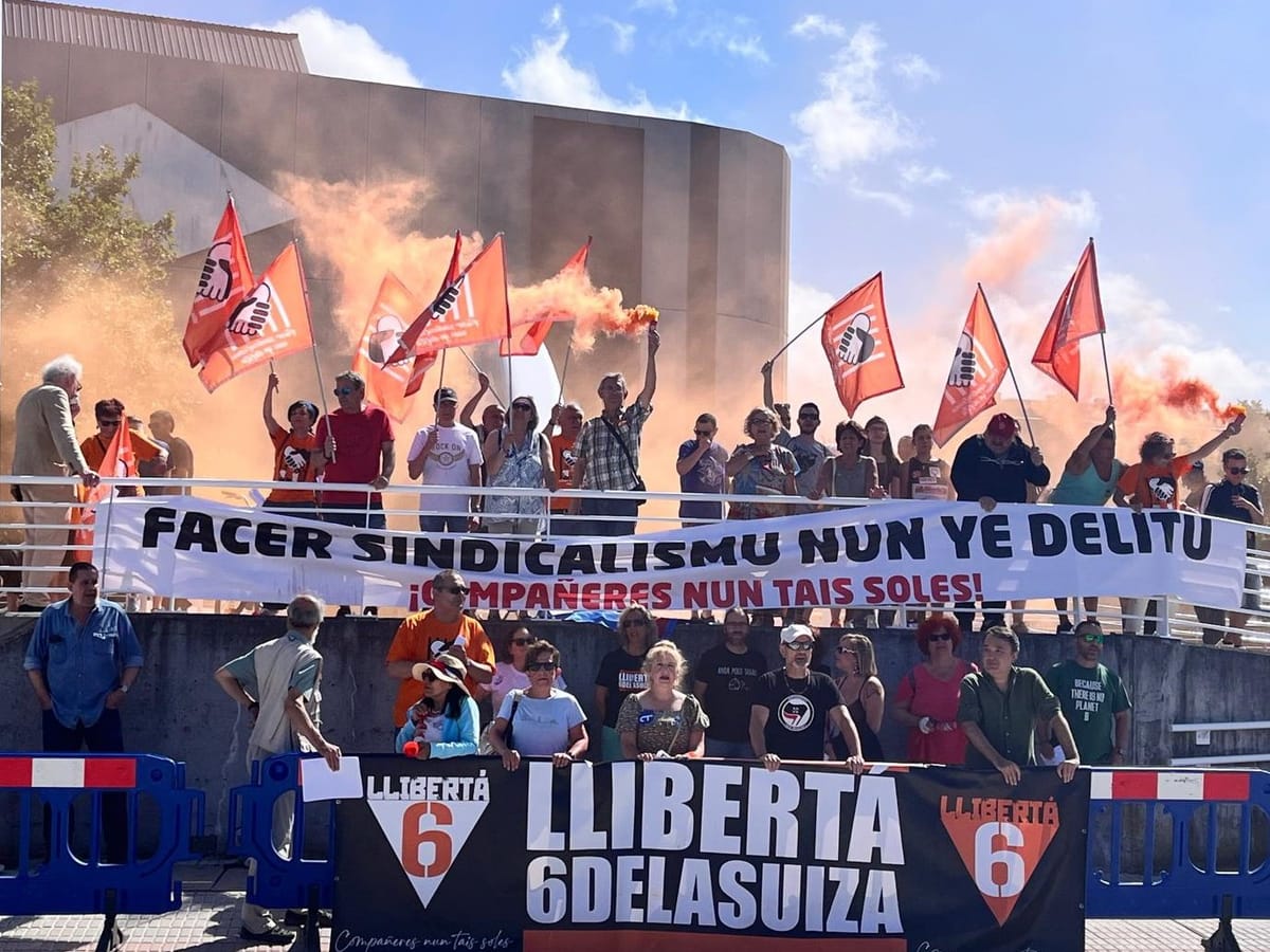 Concentración de apoyo a las 6 de La Suiza. Foto: @6delaSuiza (X)