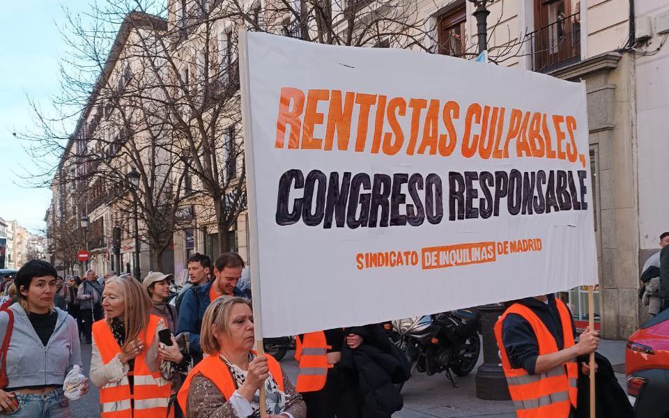 Pancarta del Sindicato de Inquilinas de Madrid en una movilización. Foto. Sindicato de Inquilinas.