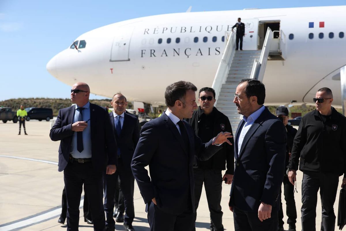 El presidente francés Emmanuel Macron en Chipre. Foto: @Christodulides (X)