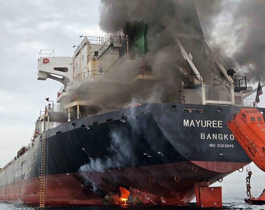 Imagen de archivo del buque Tailandés atacado en el Estrecho de Ormuz. Foto: @ThaiEnquirer (X)