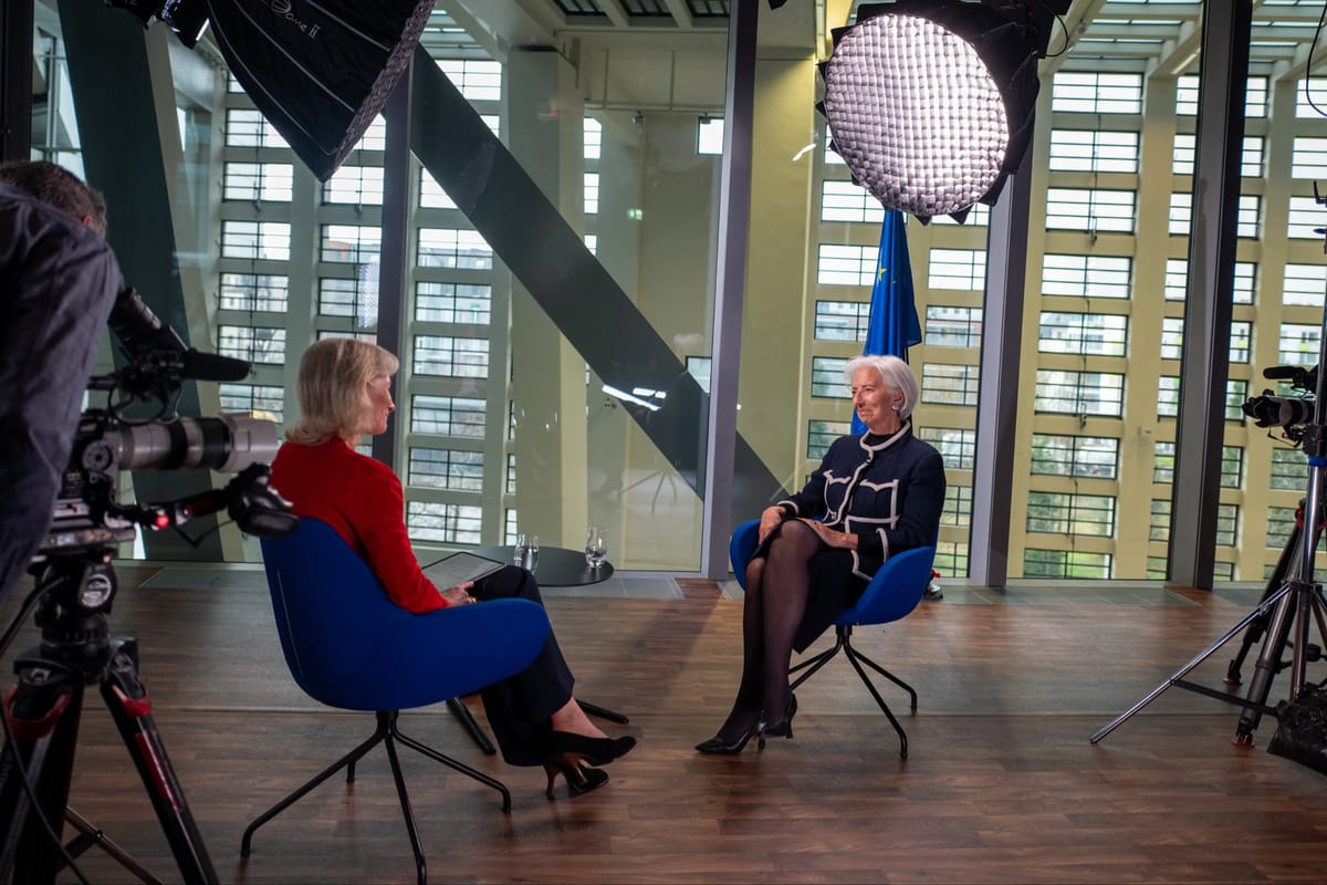 Imagen de archivo de Christine Lagarde, presidenta del Banco Central Europeo, en una entrevista con The Economist. Foto: Christine Lagarde (X)