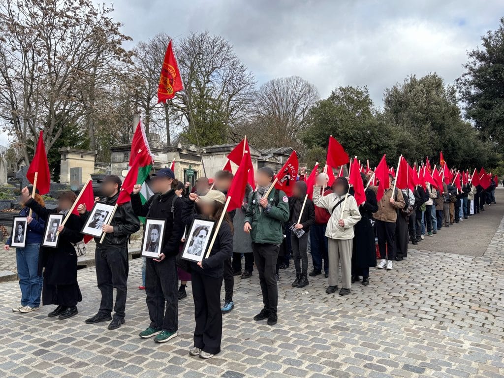 Homenaje a Pierre Overney en el cementerio Père Lechaise en París. Foto: La Cause du Peuple