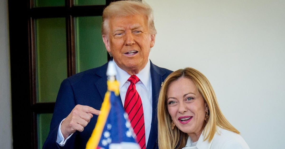 Imagen de archivo de Donald Trump y Giorgia Meloni. Foto: CBS News