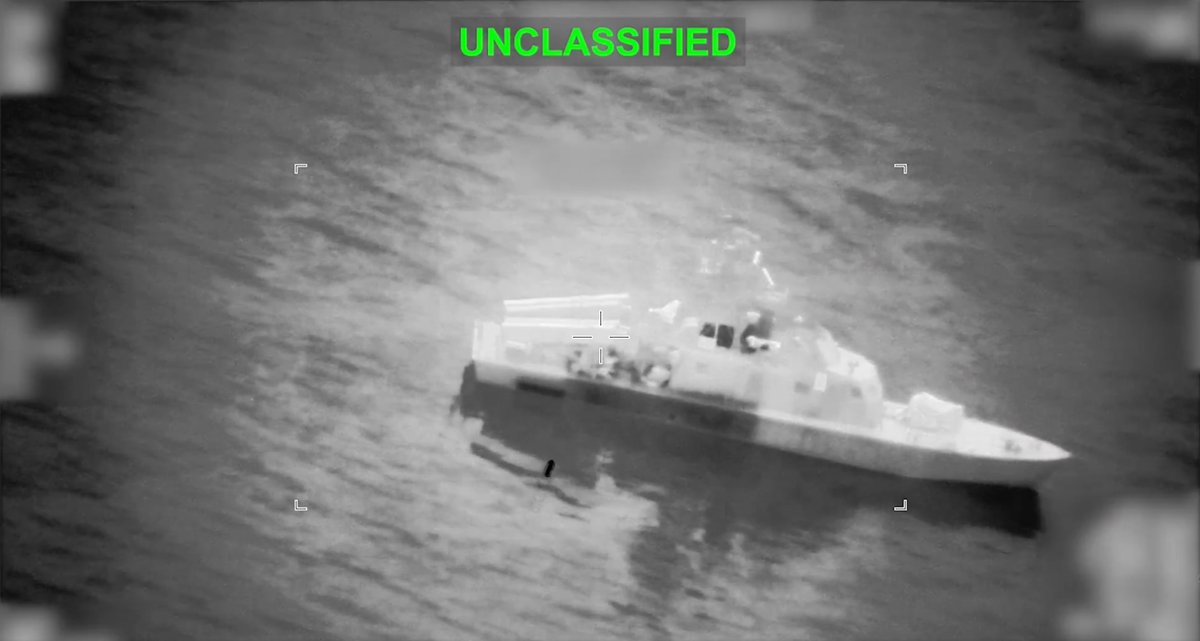 Trump anuncia la destrucción de 16 barcos iraníes "con minas marítimas" en el estrecho de Ormuz