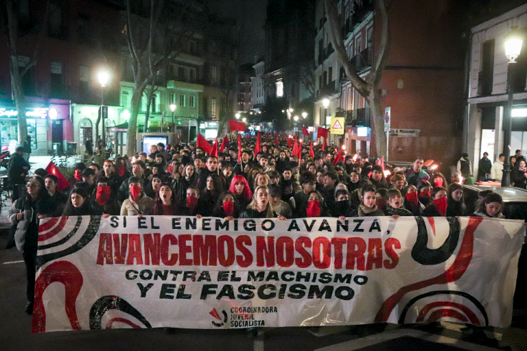 CJS llama a "pasar de la desmovilización a la organización" en su reclama nocturna del 8M
