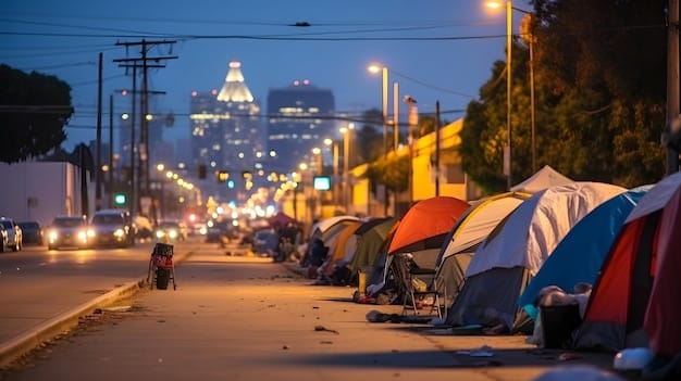 Imagen de archivo de una hilera de campamentos de personas sin hogar en Los Ángeles. Foto: freepik.es