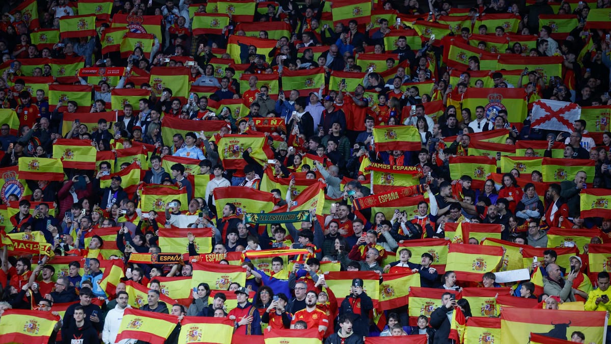 Aficionados españoles en el partido España-Egipto. Foto: RTVE