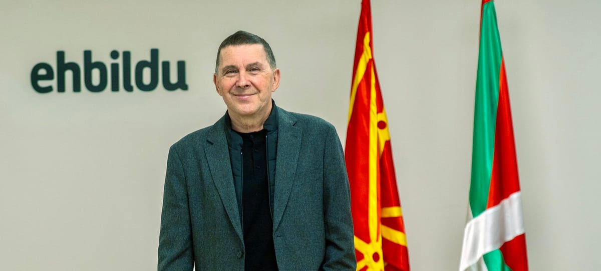 Otegi afirma que la Constitución española “recoge” las claves para resolver la cuestión nacional