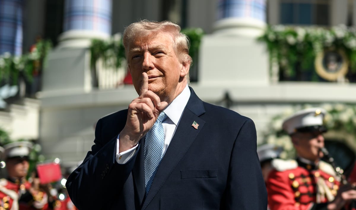 Trump amenaza con salir de la OTAN
