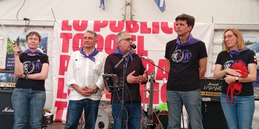 Enrique Santiago en la carpa de IU en Villalar. Foto: @EnriqueSantiago (X)