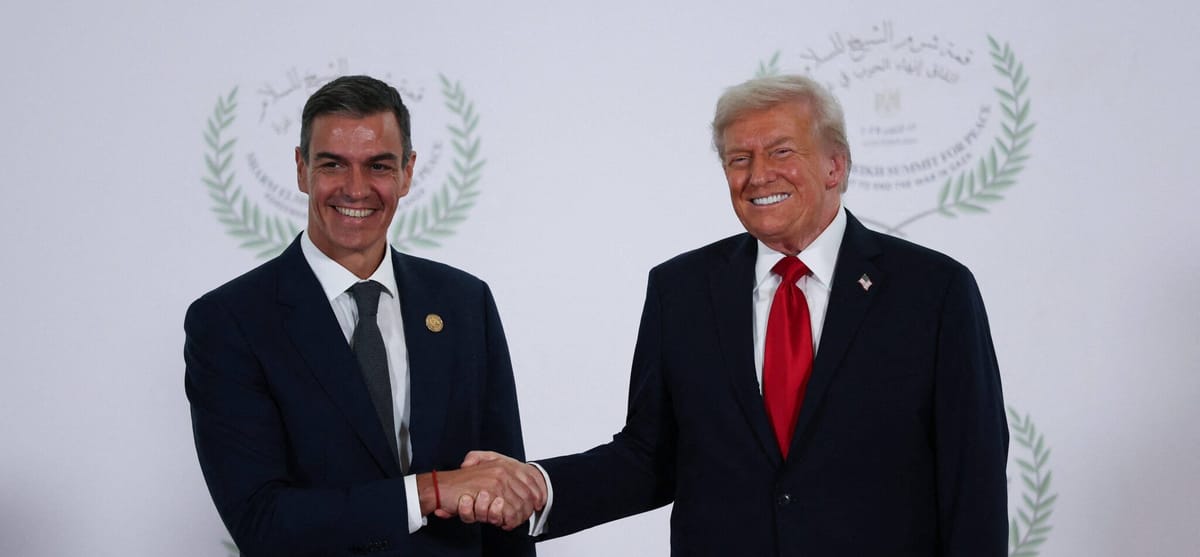 Imagen de archivo de Pedro Sánchez y Donald Trump en Egipto. Foto: Cordon Press image