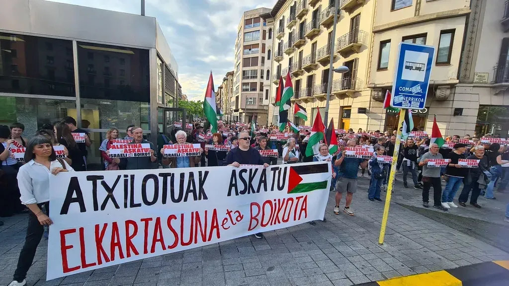 Protesta por la Global Sumud Flotilla en Iruñea. Foto: Gedar Langile Kazeta