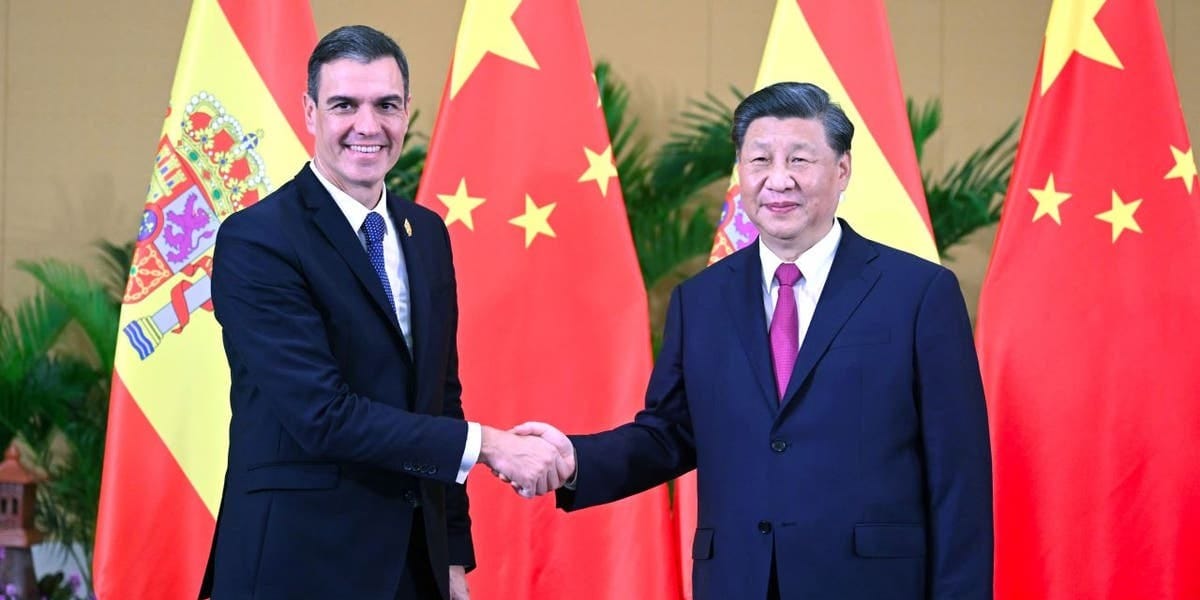 Pedro Sánchez y Xi Jinping en Bali, Indonesia, 15 de noviembre del 2022. Foto: foxnews.com