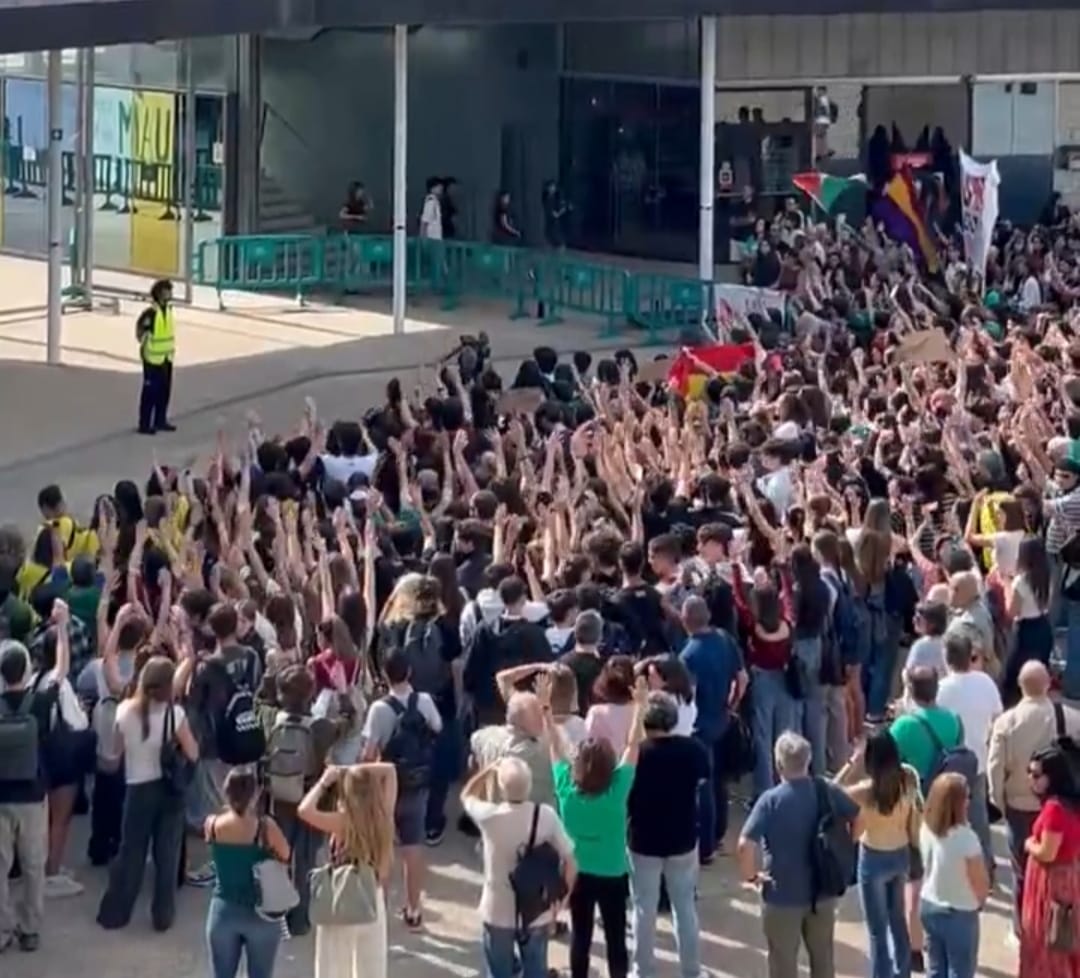 La protesta estudiantil logra que Ayuso cancele su asistencia a la apertura del curso en la UAM