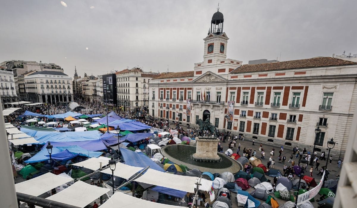 Acampada por la vivienda en la Puerta del Sol (Madrid). Foto: Europa Press