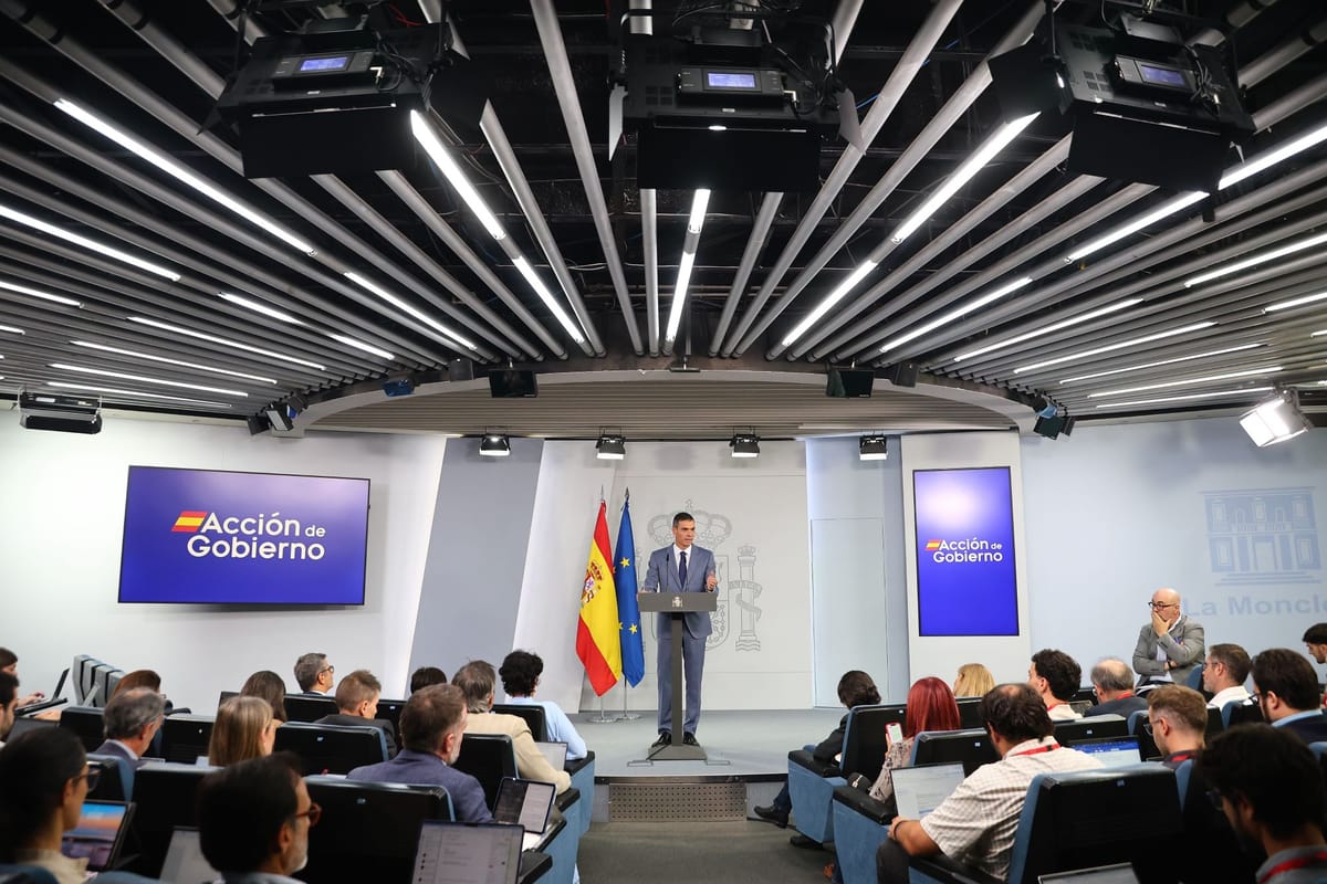 El presidente del Gobierno español, Pedro Sánchez, durante la comparecencia para explicar los acuerdos adoptados por el Consejo de Ministros. Foto: Moncloa