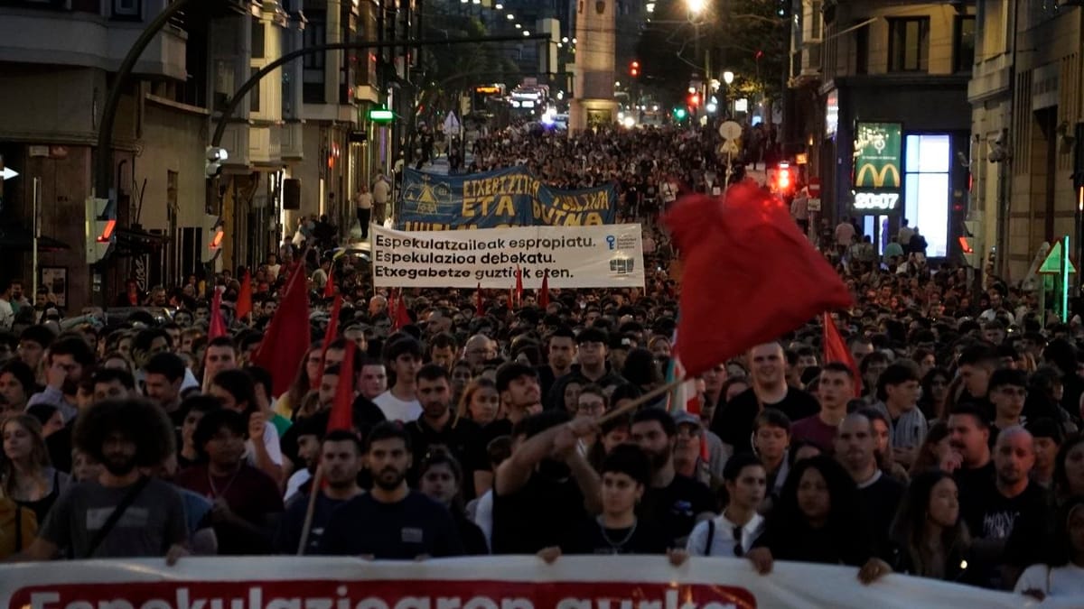 Marchas multitudinarias en las capitales de Euskal Herria denuncian la especulación