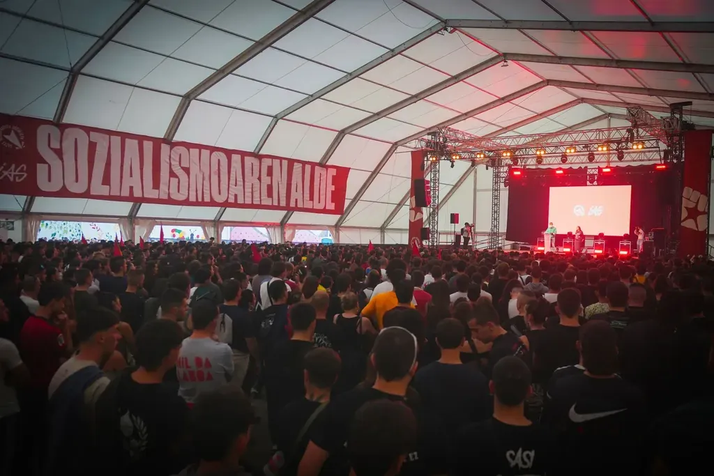 Un paso más para fortalecer el socialismo en las nuevas generaciones