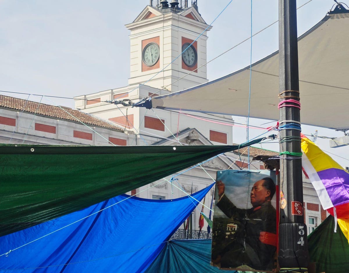 La acampada de Sol llama a la huelga general ante el previsible rechazo de los decretos en el Congreso