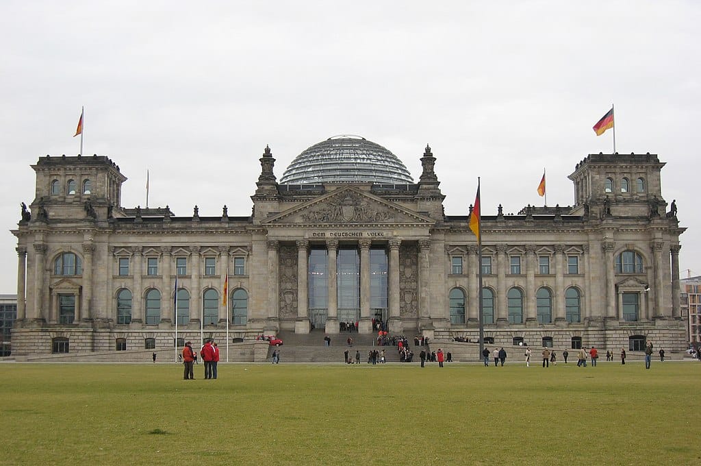 Alemania aprueba una ley que equipara las críticas a Israel con el antisemitismo