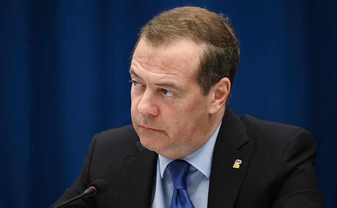 Medvedev: "Funcionarios occidentales están discutiendo abiertamente sobre suministrar armas nucleares a Ucrania"