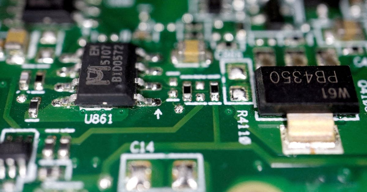 China desafía a EEUU en la guerra de los chips con un aumento récord de importaciones