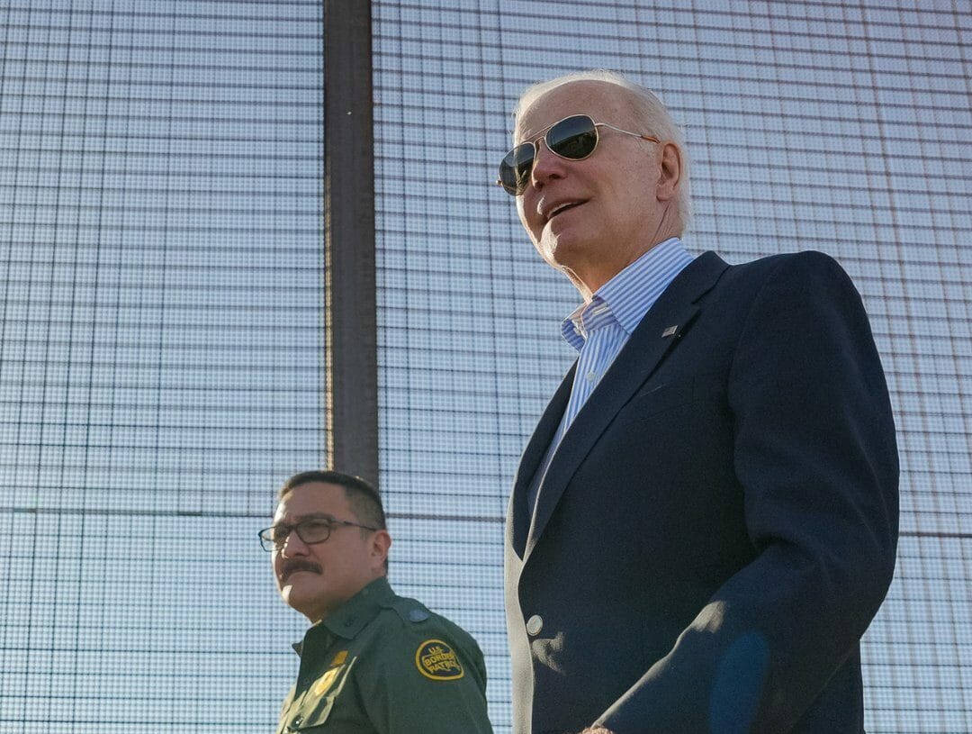 Biden alcanza cifra récord de deportaciones en 2024, superando los niveles de la era Trump