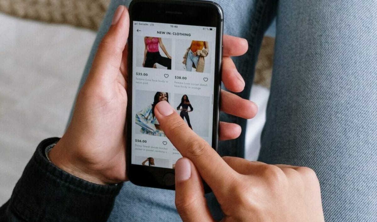 Influencers impulsan un aumento del 150% en el tráfico del Black Friday