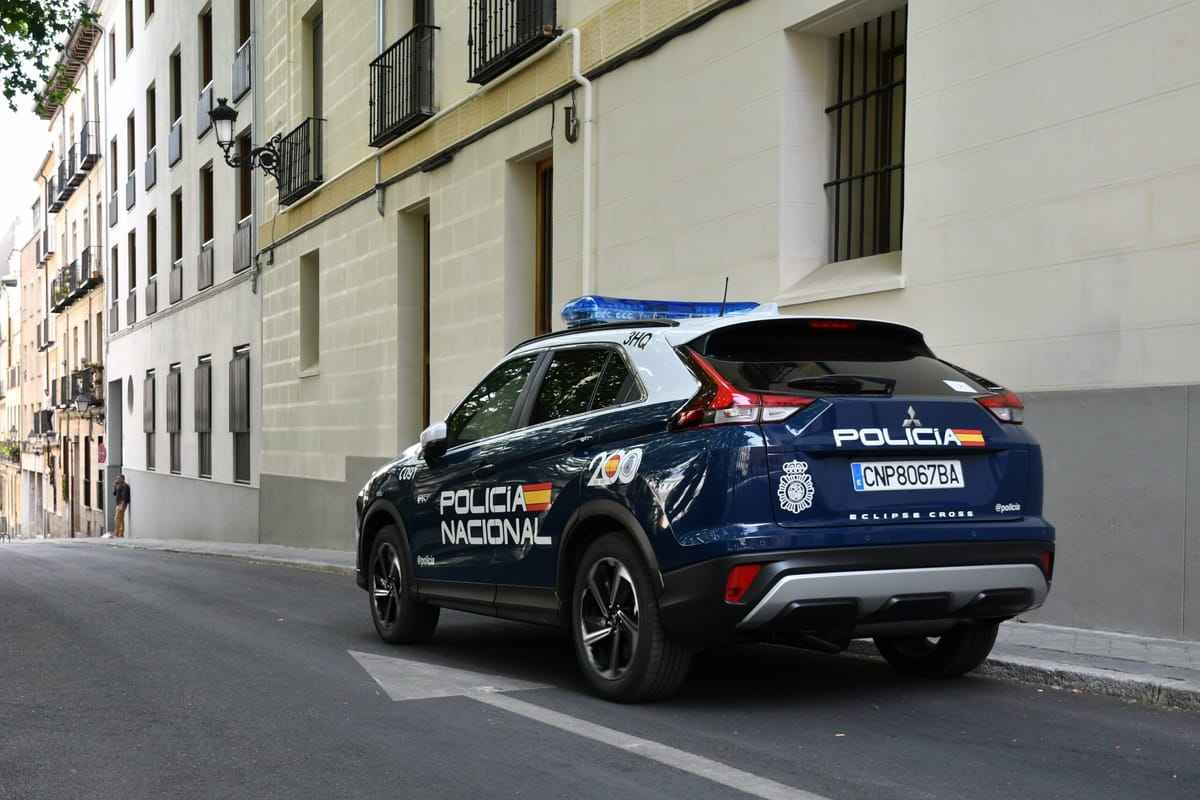 Envían a prisión a otro policía por tráfico de cocaína
