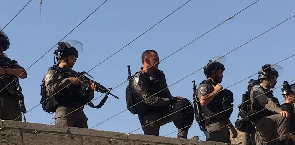 Tropas israelíes penetran en la zona rural sur de Damasco