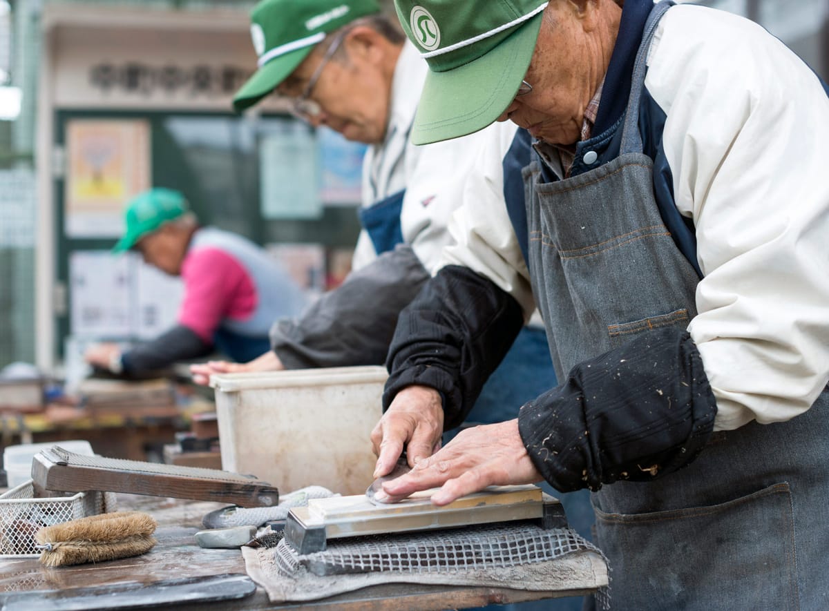 Uno de cada siete empleados japoneses es anciano