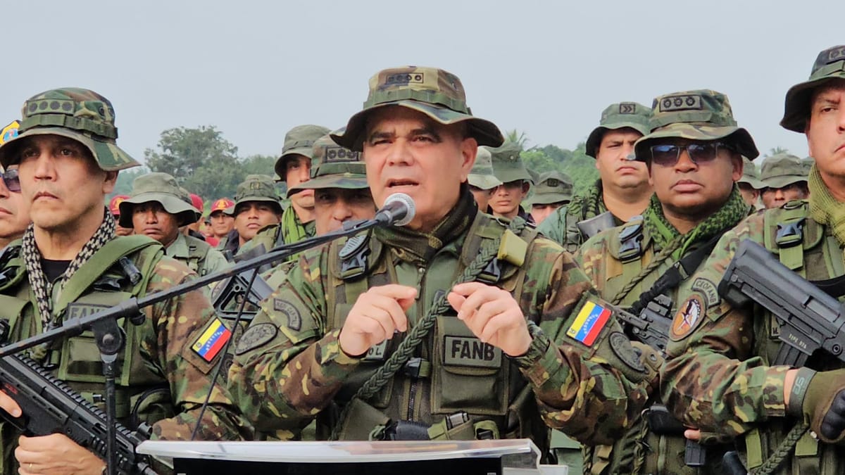 Venezuela inicia la operación militar 'Relámpago del Catatumbo' en la frontera con Colombia