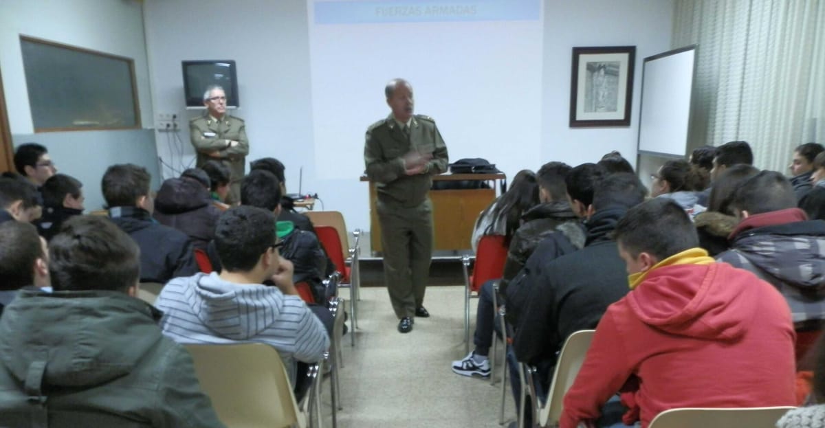 El Ejército español quiere dar charlas en centros educativos de la Comunidad Autónoma Vasca