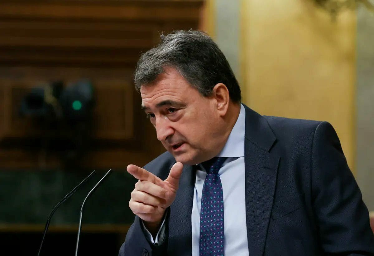 El PP y el PNV se distancian a corto y medio plazo