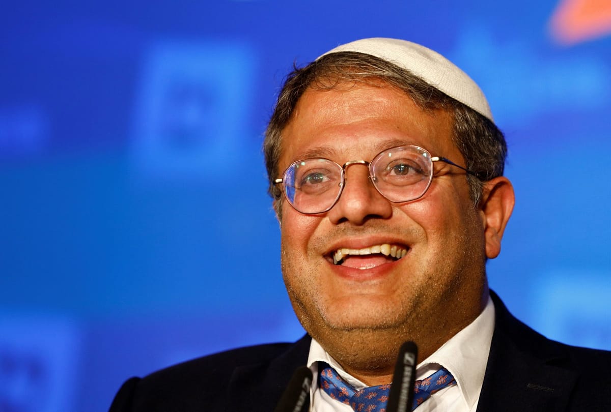 Ministro israelí amenaza con renunciar si se aprueba alto el fuego en Gaza