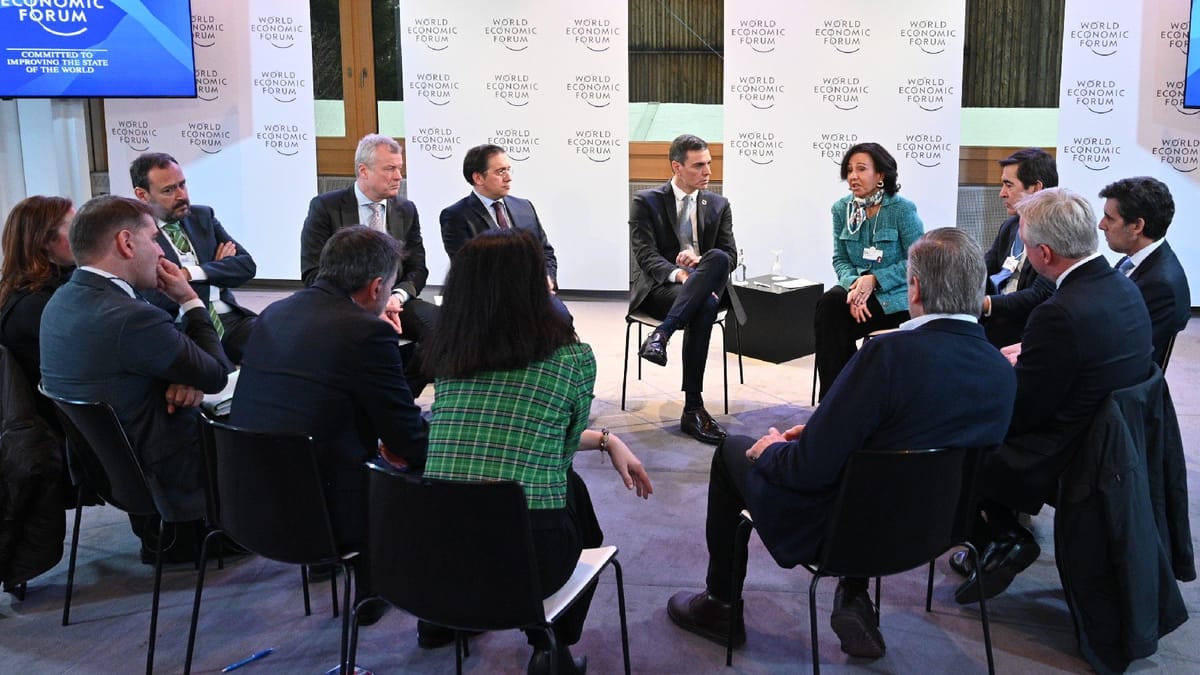 Altos empresarios advierten a Sánchez sobre la pérdida de competitividad en la UE