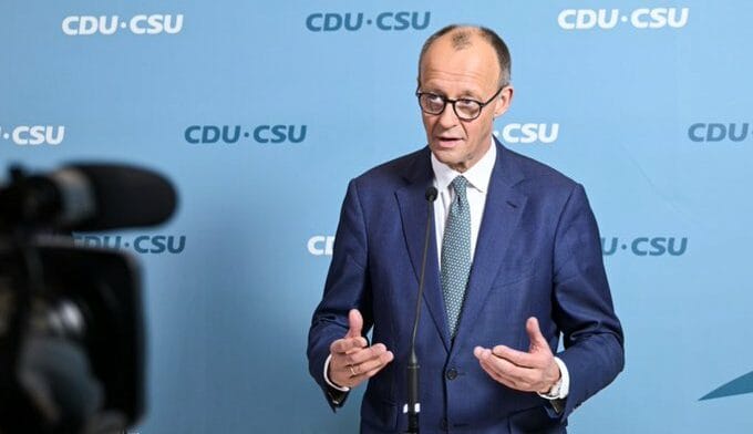 La CDU alemana aprueba con la ultraderecha una moción para cerrar fronteras a solicitantes de asilo
